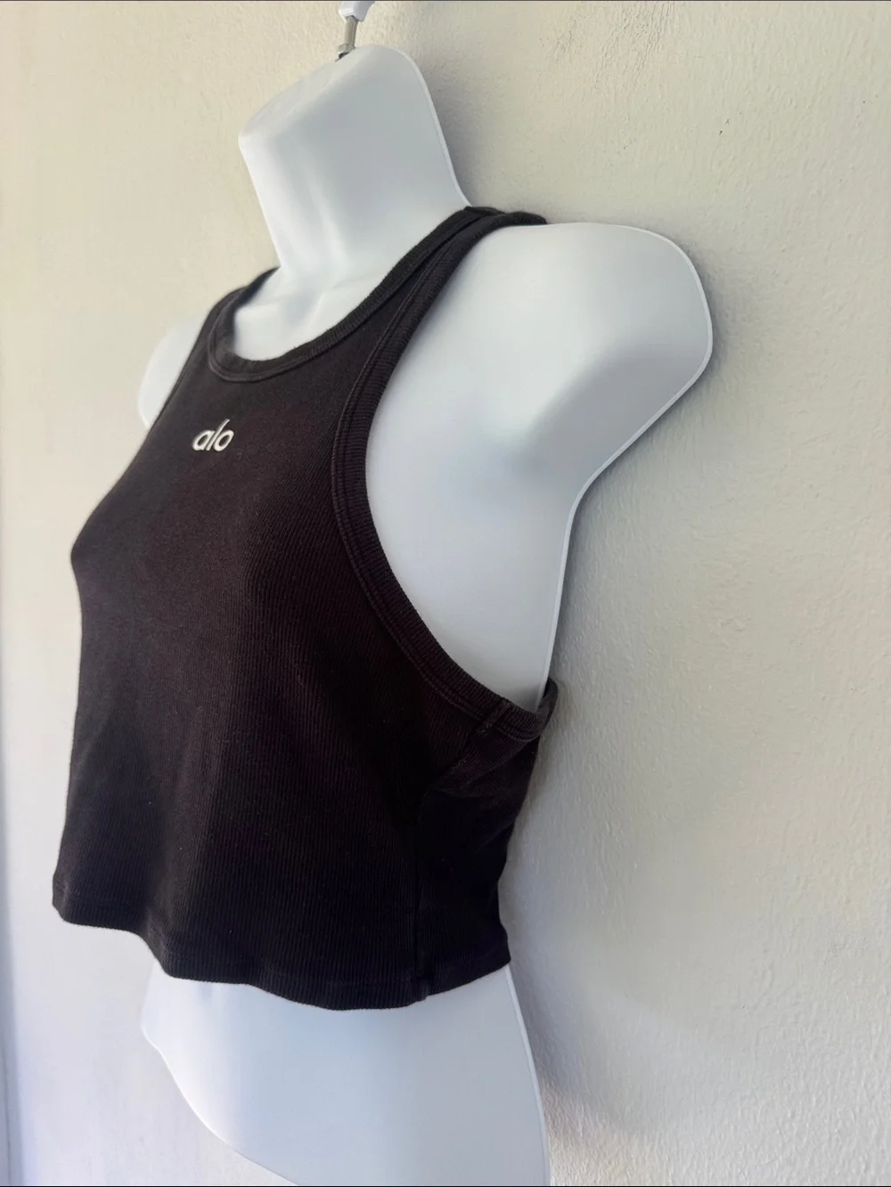 Alo Yoga black ribbed knit cotton blend racerback crop top size small